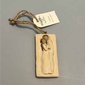 *NEW* Willow Tree “Embrace” Hanging Plaque - Beige. Rare. New in box.